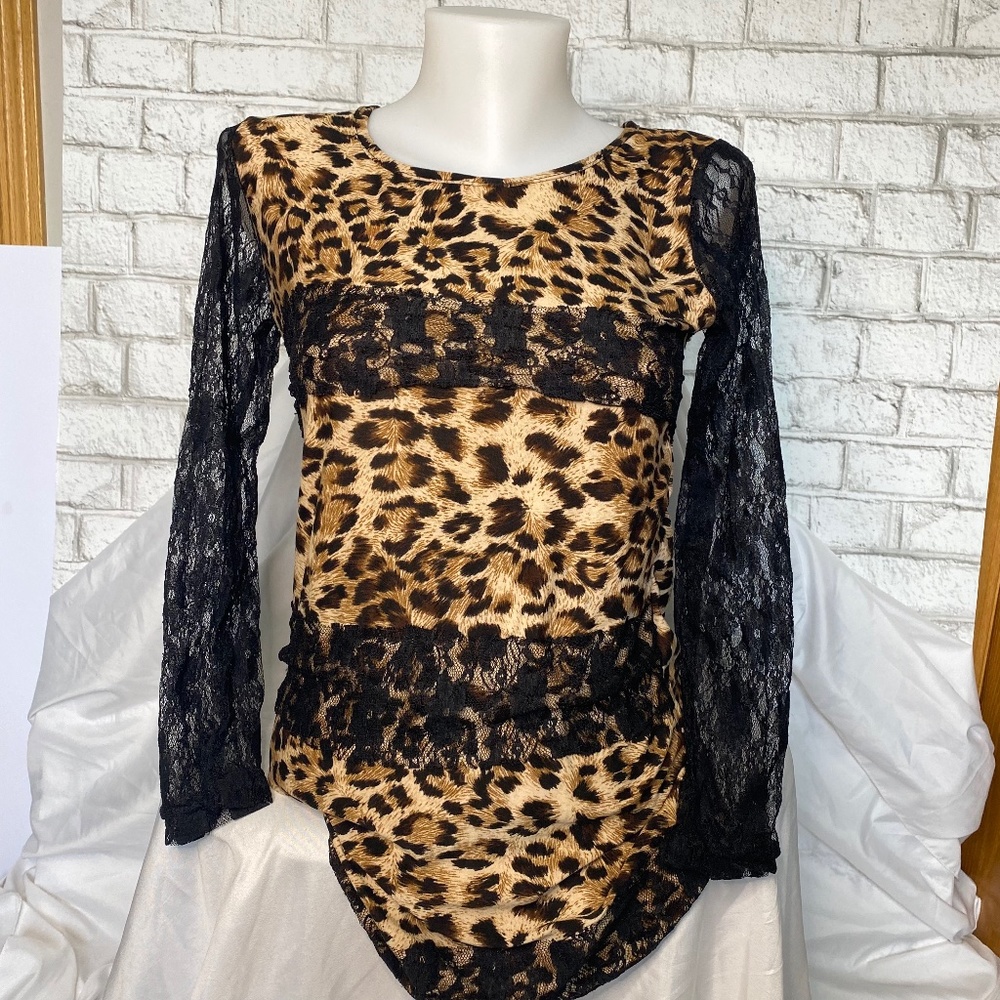 Leopard Long Sleeve Mesh Top Size Medium
